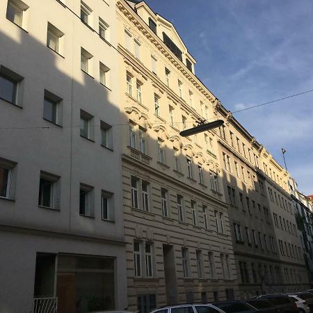 Mava Apartments Виена Екстериор снимка