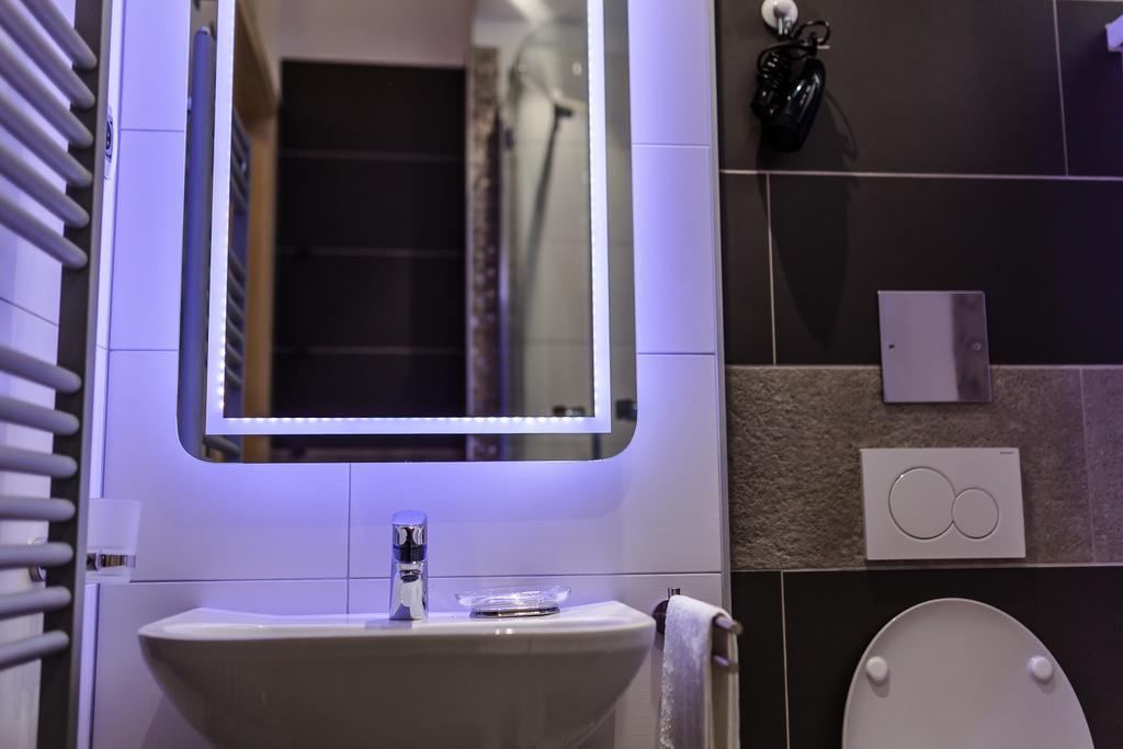 Mava Apartments Виена Екстериор снимка